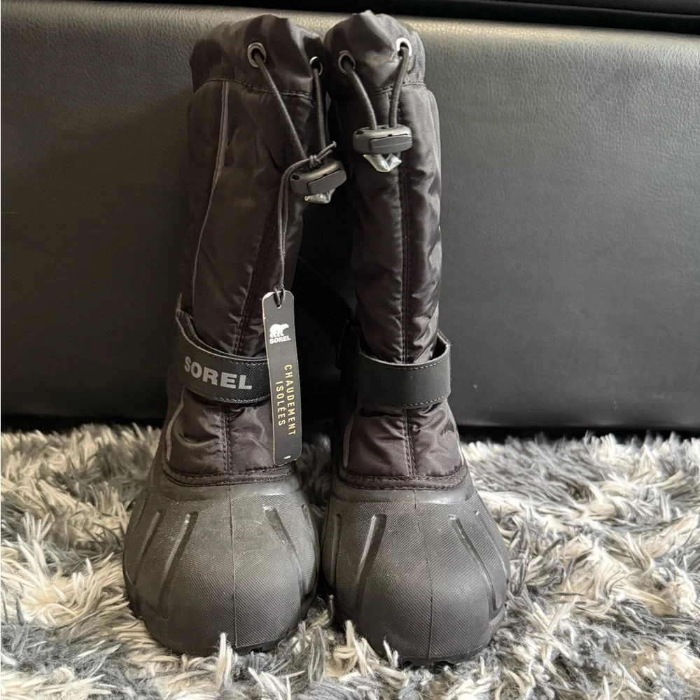 Sorel Flurry Kids’ Black and Gray Insulated Winter Boots Size 7 Big Kids EUC